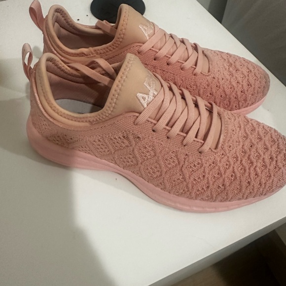 Pink APL - Picture 2 of 4